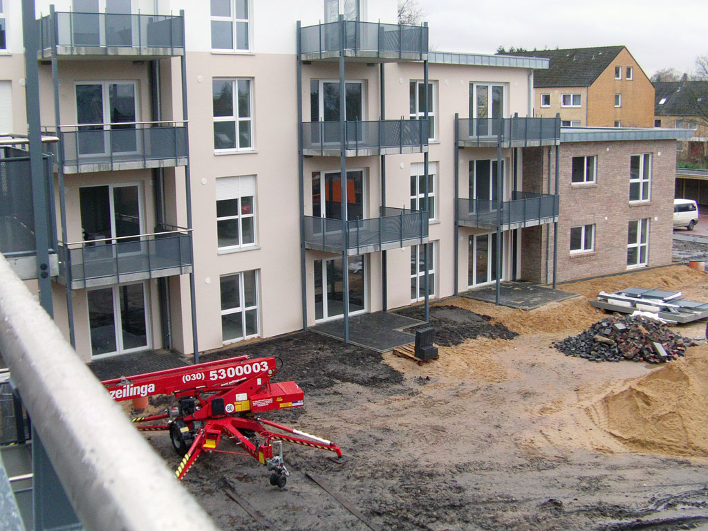 Fassade und Balkone, Januar 2014